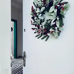 Carla Comfort With 2 Bathrooms Apartment