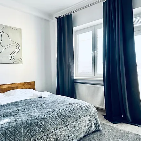 Lägenhet Carla Comfort With 2 Bathrooms Košice