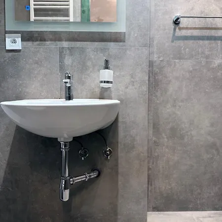 Appartement Carla Comfort With 2 Bathrooms *