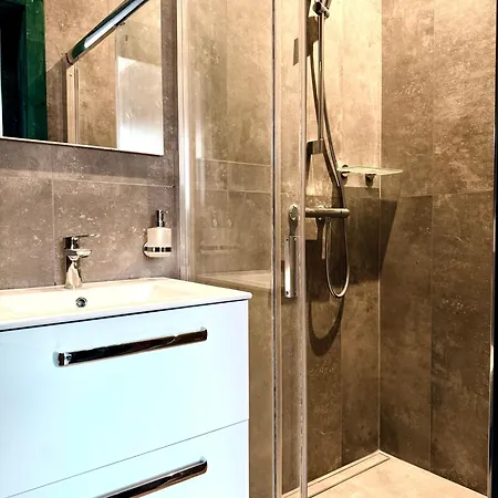 Carla Comfort With 2 Bathrooms Appartement Košice
